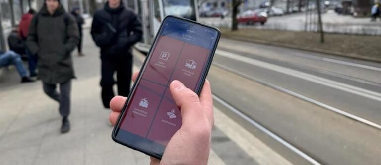Szczecin wprowadza kody QR w komunikacji miejskiej: koniec z oszustwami przy kontroli biletowej