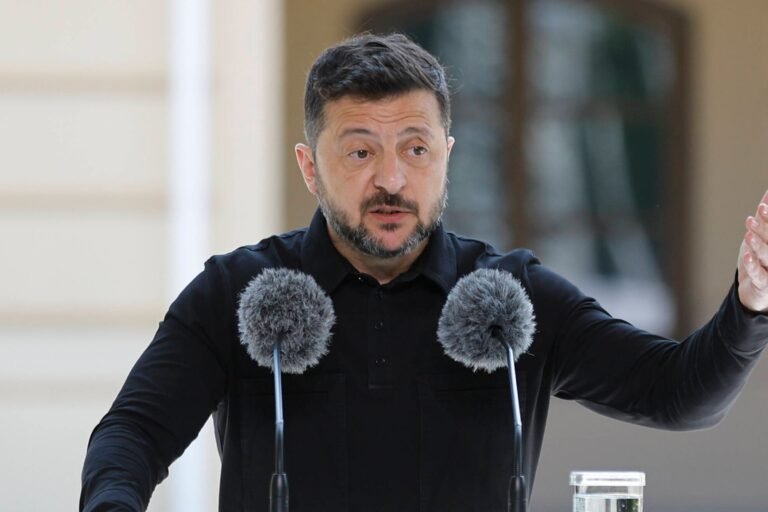 Ukraina zmienia ministra obrony: Zełenski desygnuje generała Chmarę na kluczowe stanowisko