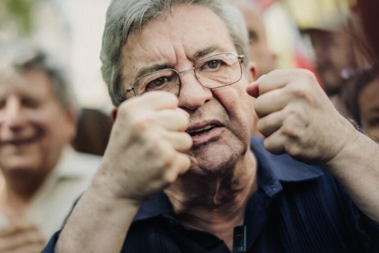 Nie tylko Le Pen niepokoi Berlin. Mélenchon chce rozmontować oś Paryż–Berlin i przeorientować Francję