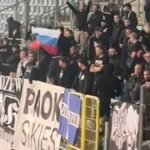 Rosyjska flaga na meczu Dynama Kijów w Lublinie. Kibice PAOK-u i Widzewa razem na sektorze