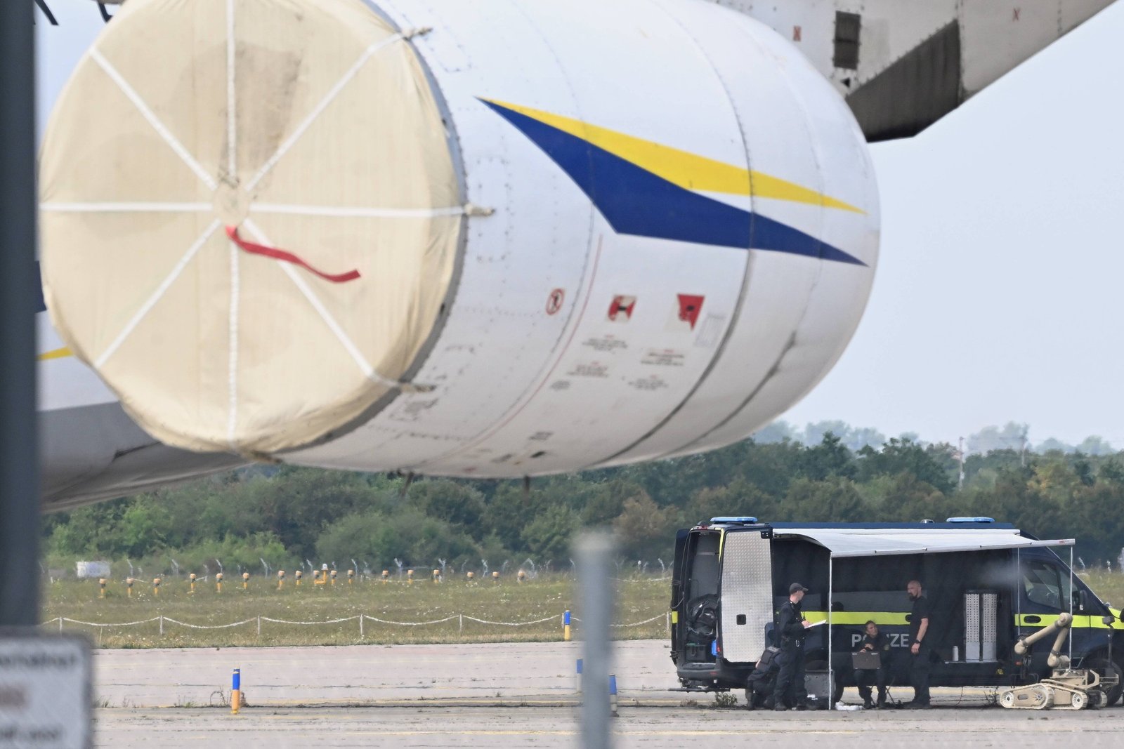 Zamach na lotnisku w Lipsku: śledczy coraz pewniej wskazują na skoordynowaną operację z udziałem dwóch dronów