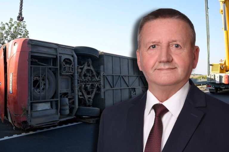 Miał jechać razem z nimi. Radny z Podkarpacia odebrał dramatyczny telefon o świcie
